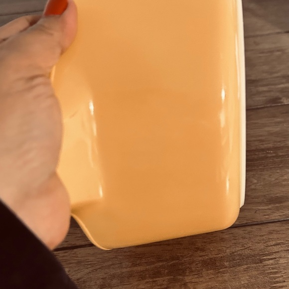 Vintage Pyrex 475-B Casserole Dish 2.5 Qt — Yellow with White Interior - Picture 6 of 8